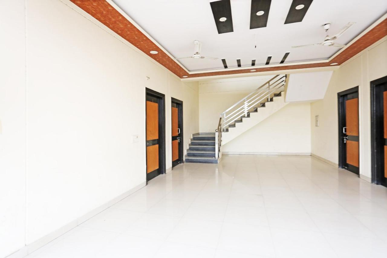 Oyo 40446 Yas Residency Hotel Alīgarh Zewnętrze zdjęcie