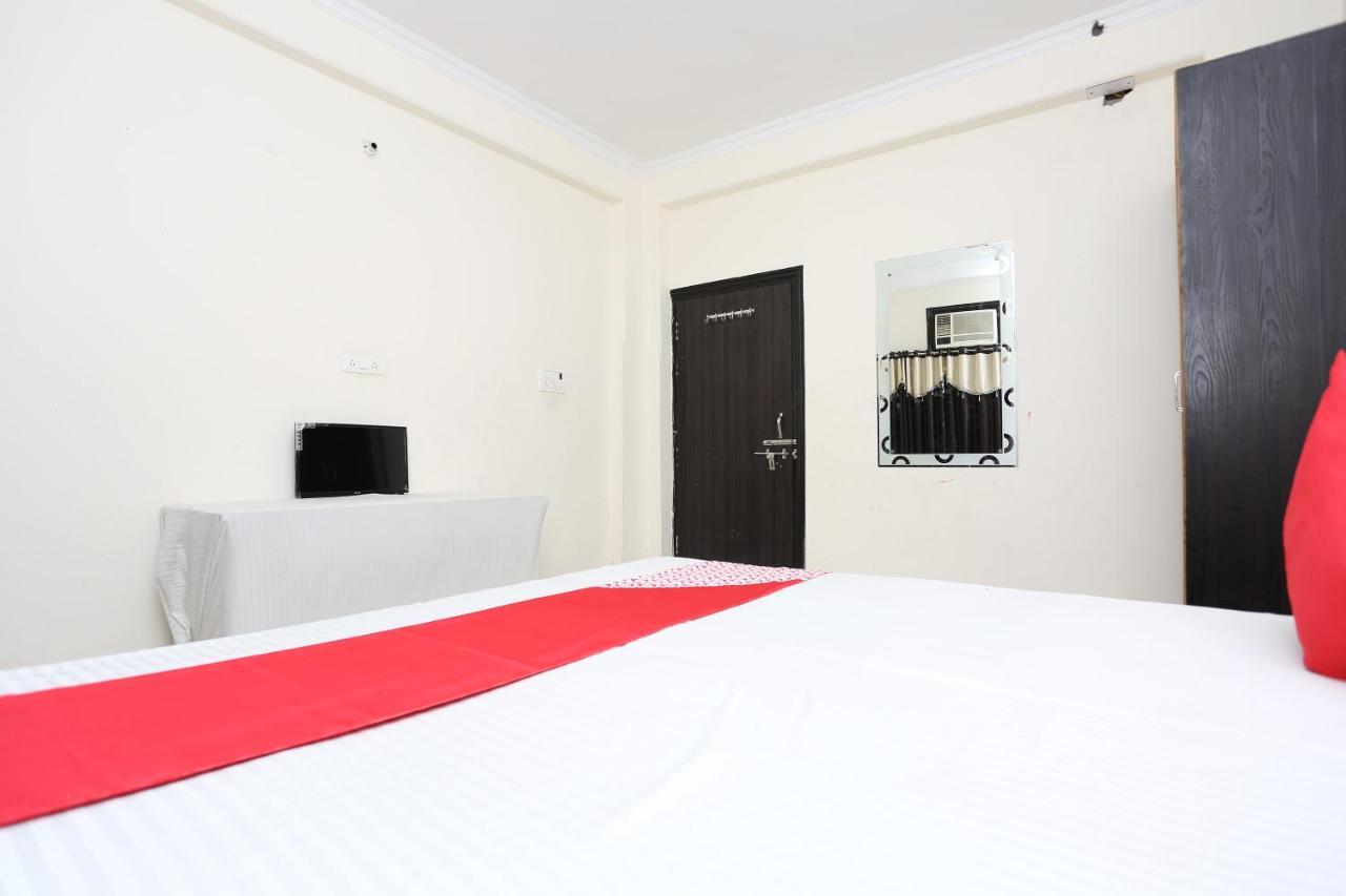 Oyo 40446 Yas Residency Hotel Alīgarh Zewnętrze zdjęcie