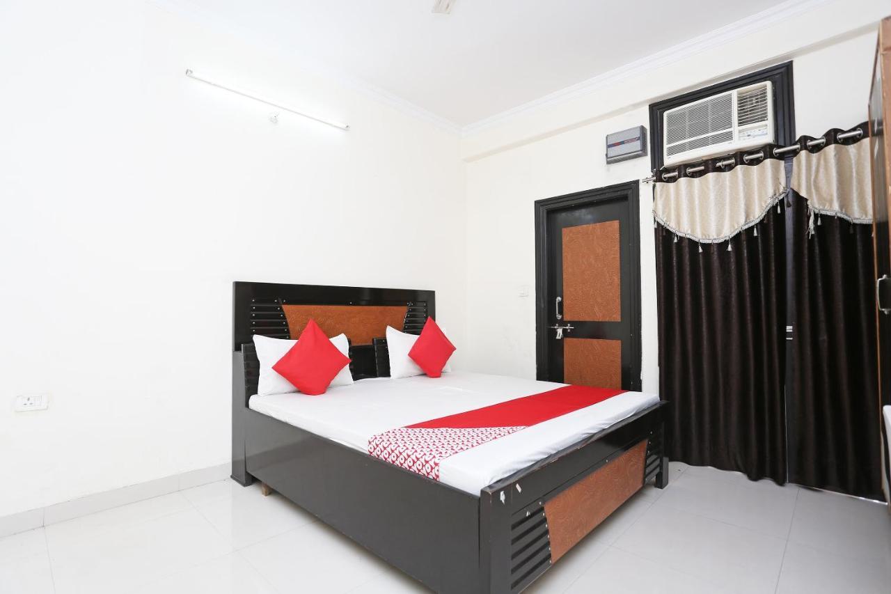 Oyo 40446 Yas Residency Hotel Alīgarh Zewnętrze zdjęcie