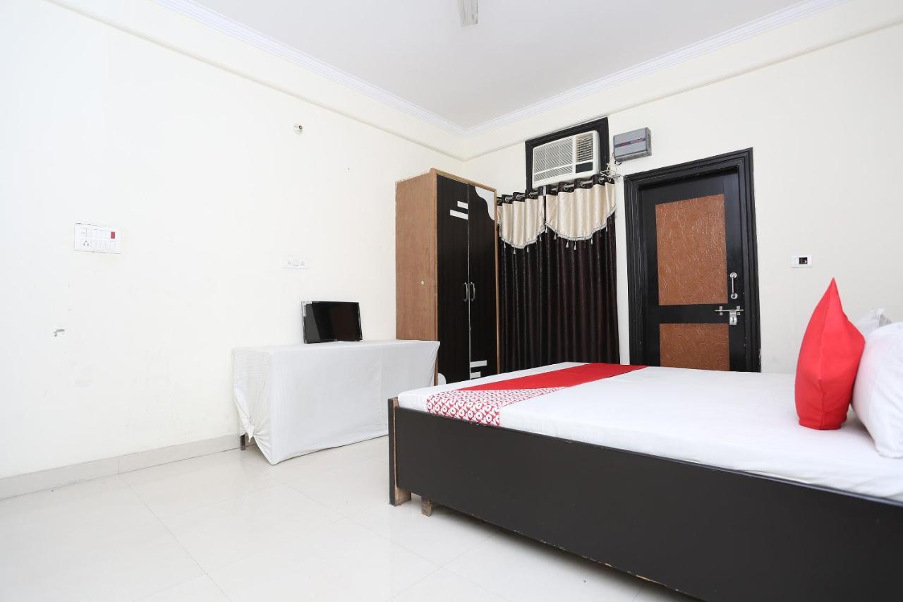Oyo 40446 Yas Residency Hotel Alīgarh Zewnętrze zdjęcie