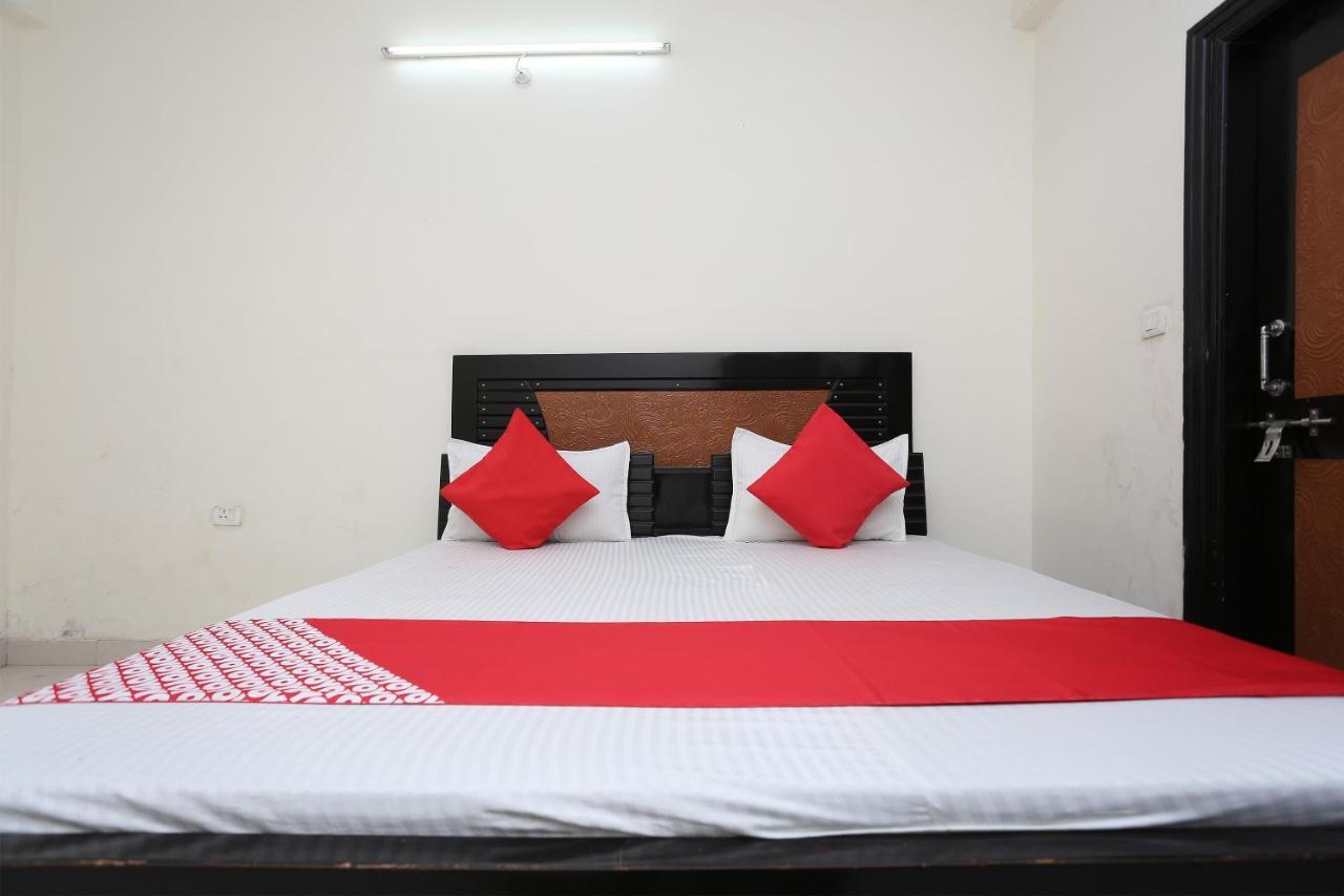 Oyo 40446 Yas Residency Hotel Alīgarh Zewnętrze zdjęcie