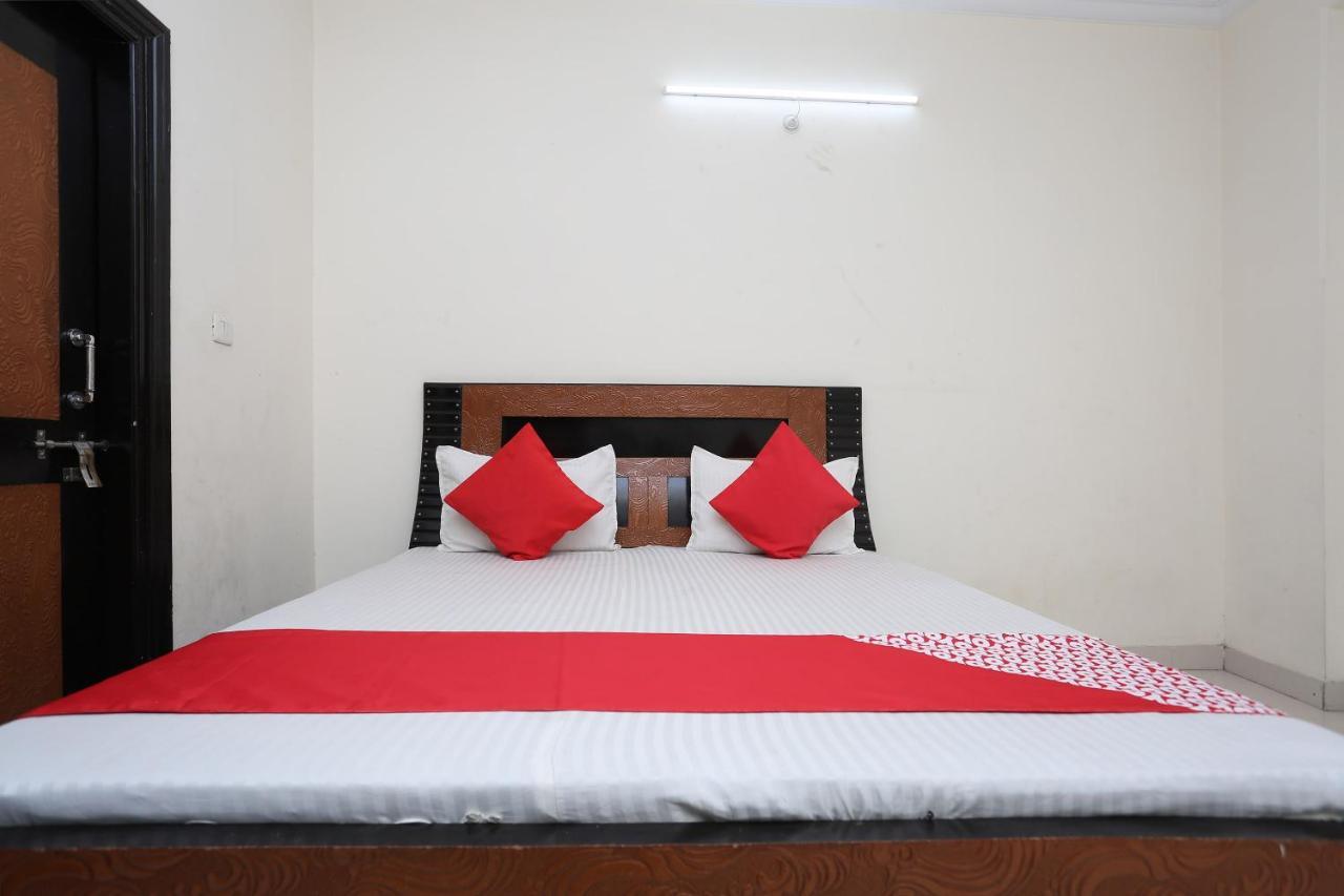 Oyo 40446 Yas Residency Hotel Alīgarh Zewnętrze zdjęcie